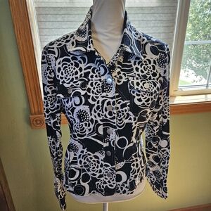 Christopher and Banks black and white jacket. Medium. Snap buttons.